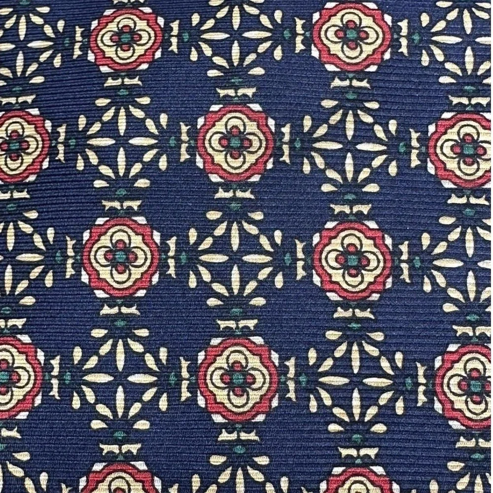 Albert Andrews Ltd Silk Tie USA Navy Geometric Medallion Vintage 56x3.6in NOTE‎